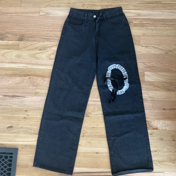 Emmiol Wide Leg High Rise Black Jeans Bow NWT - Picture 2 of 6